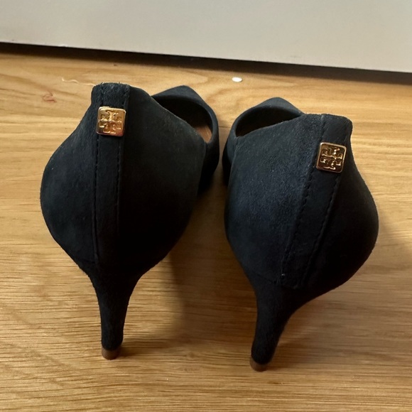 Tory Burch Ivy Low-Heel Suede Pump Navy - Picture 5 of 16